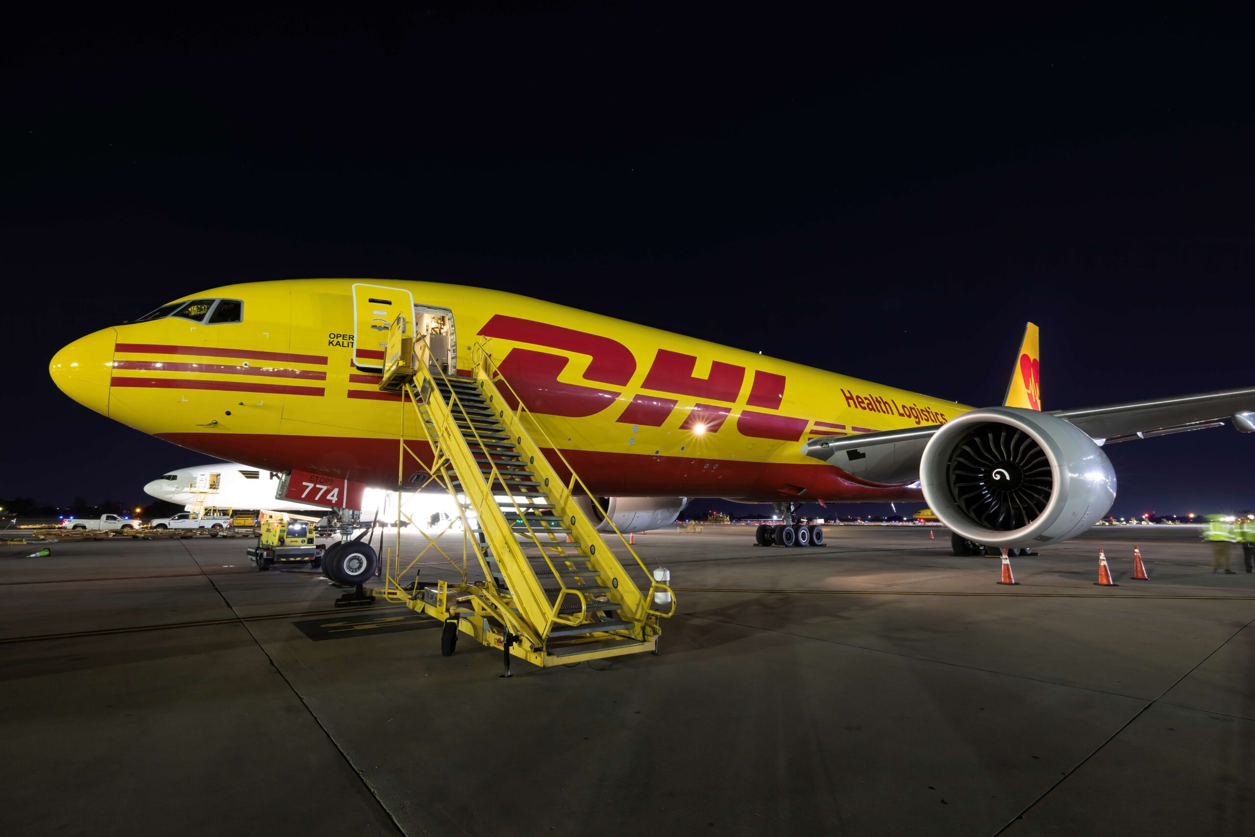 DHL expands pharma airfreight cold-chain network