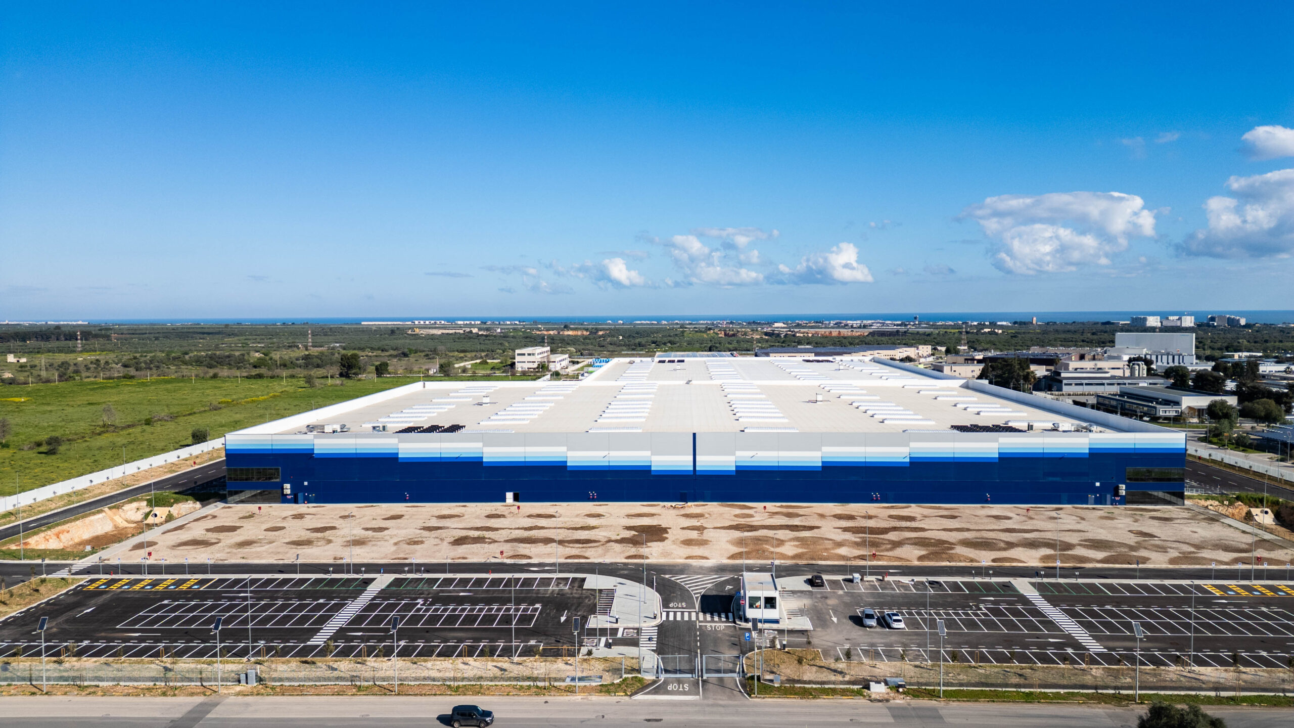 Bain, Stoneweg fill Bari logistics platform