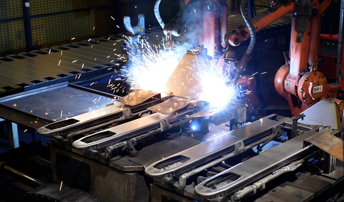 Toyota cuts pallet truck footprint with SSAB Zero steel