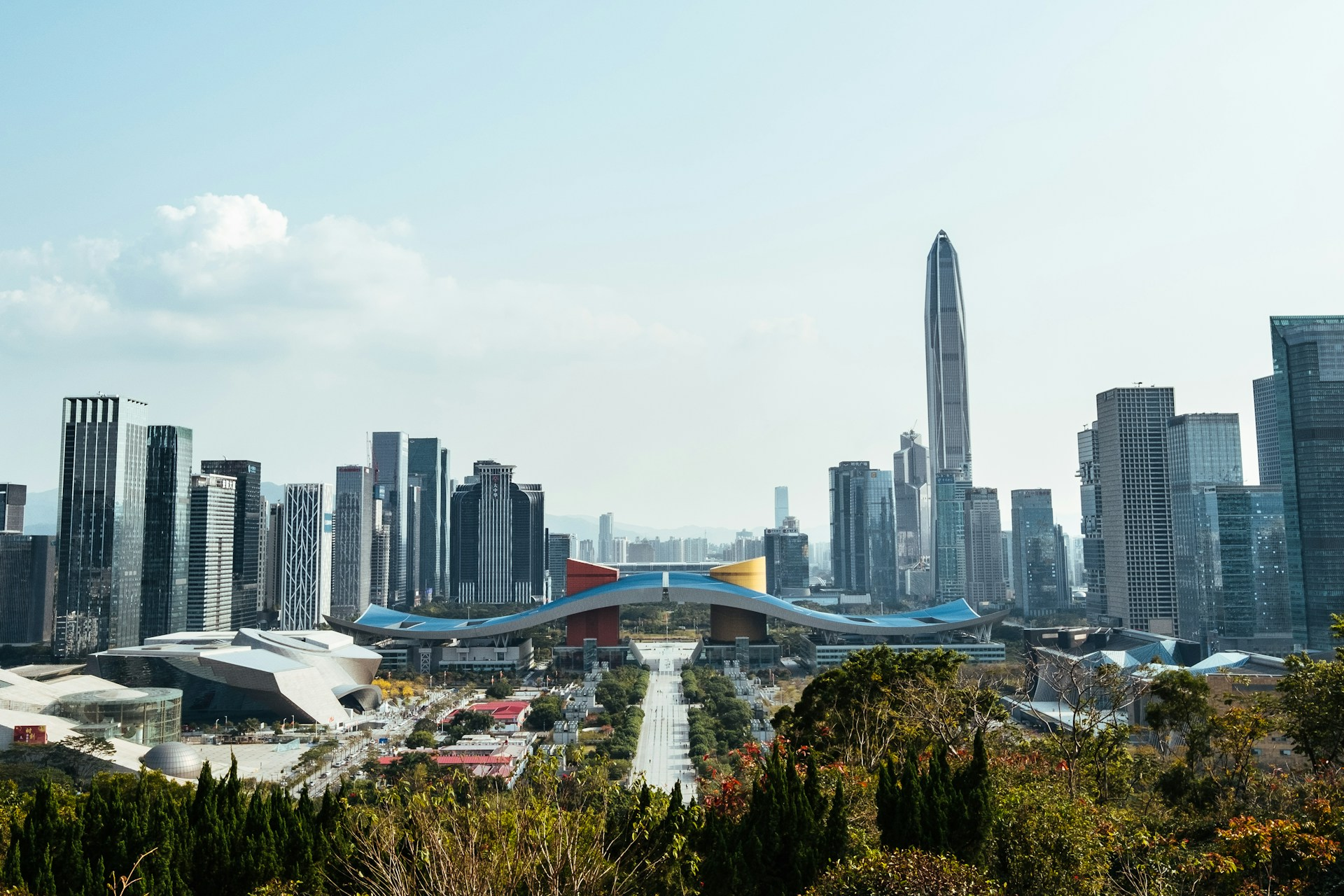 Amazon opens Shenzhen global warehousing hub