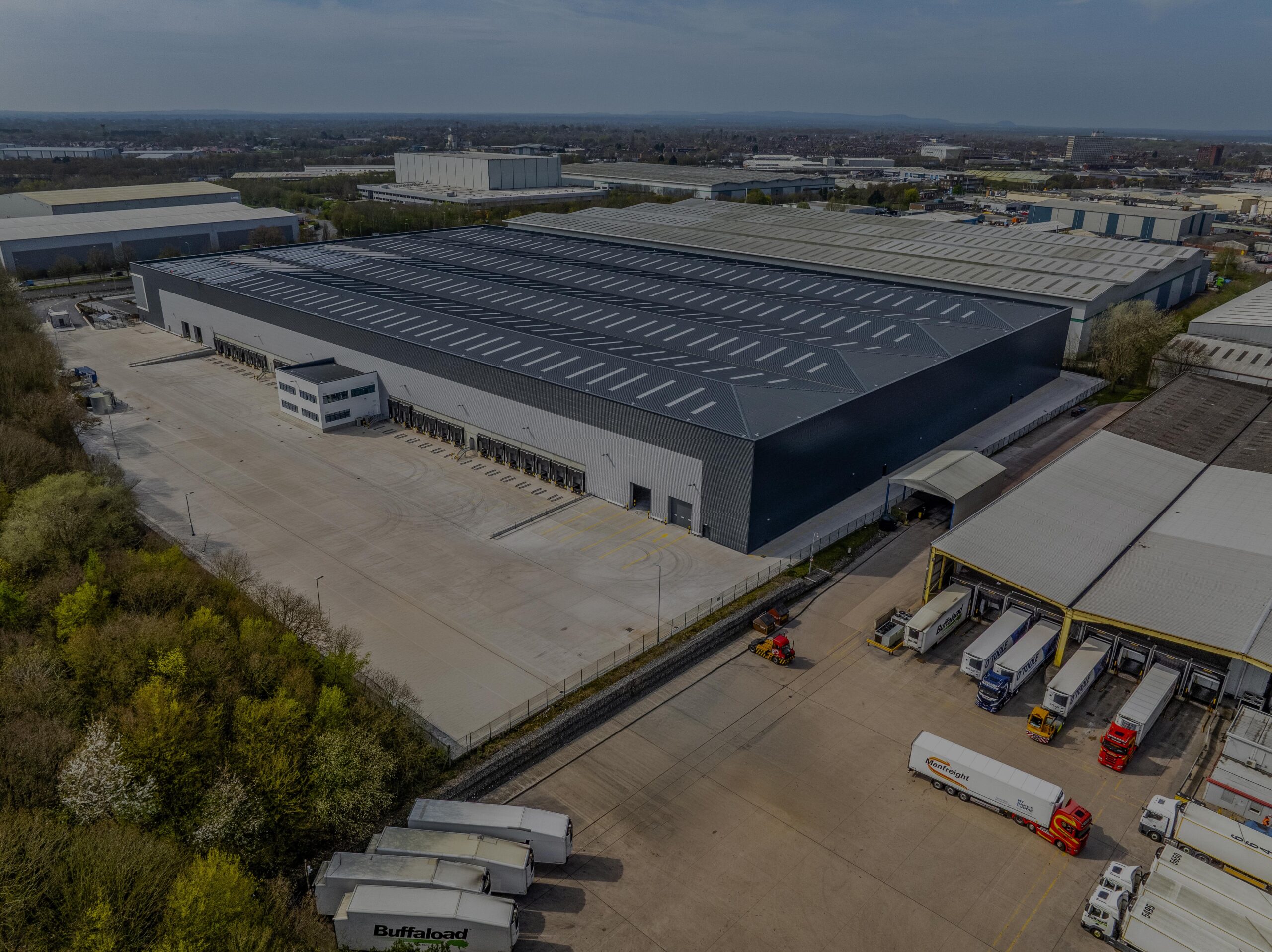 UK big-box leasing beats five-year average as supply tightens UK big-box leasing beats five-year average as supply tightens