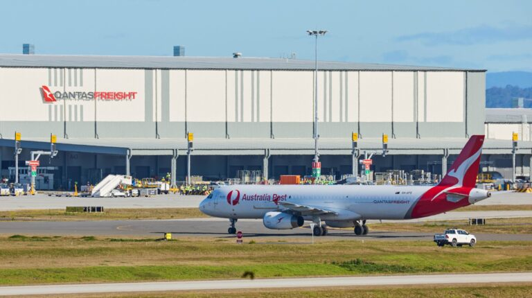 Western Sydney cargo hub passes Qantas flight test Western Sydney cargo hub passes Qantas flight test