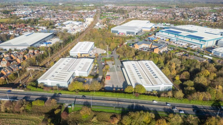 Vengrove buys into Britain’s mid-box squeeze