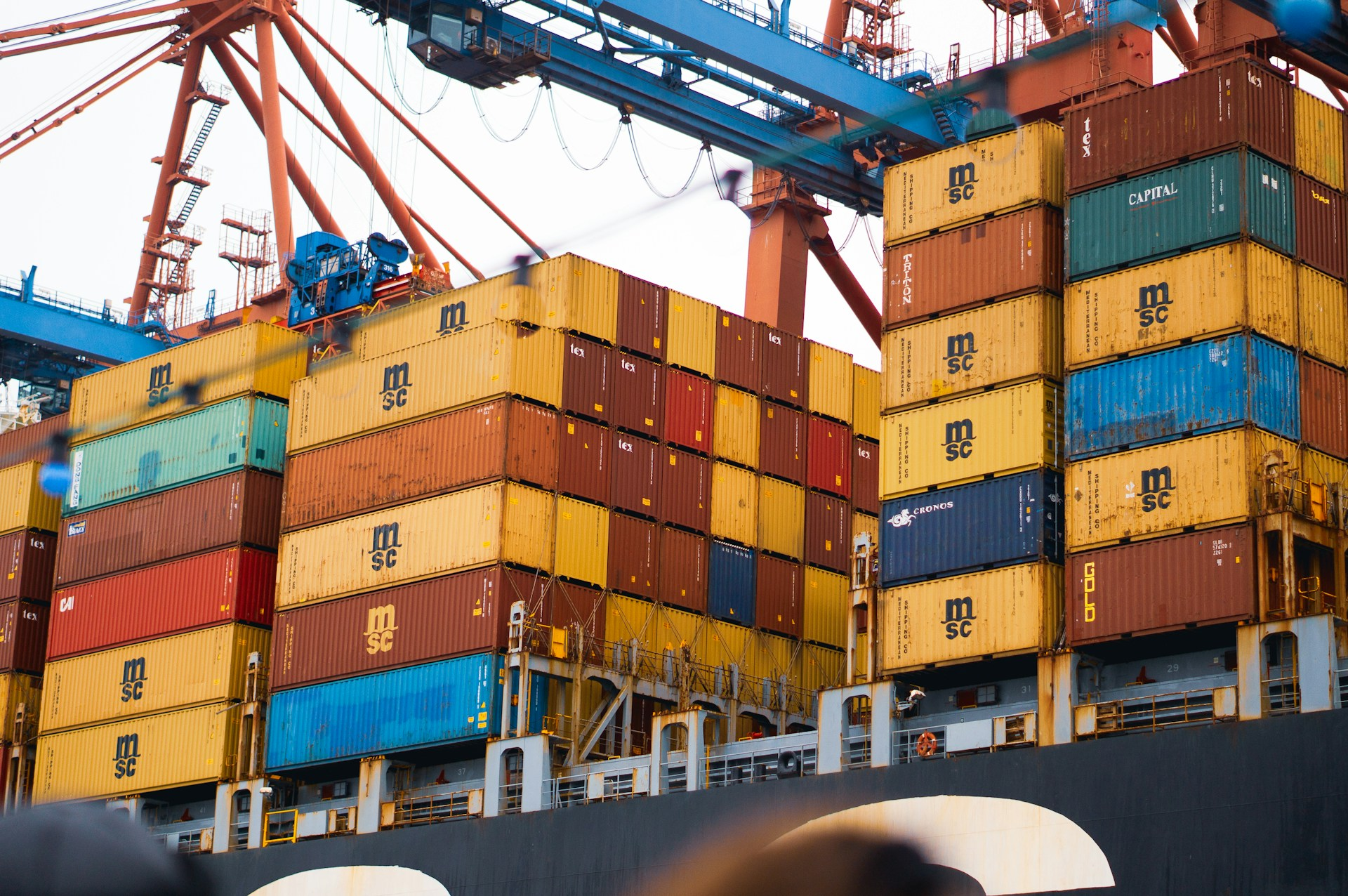 Asia congestion drives selective Suez capacity return