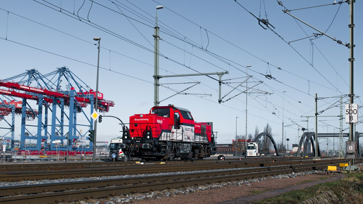 APM Terminals Mumbai cuts double-stack rail handling time