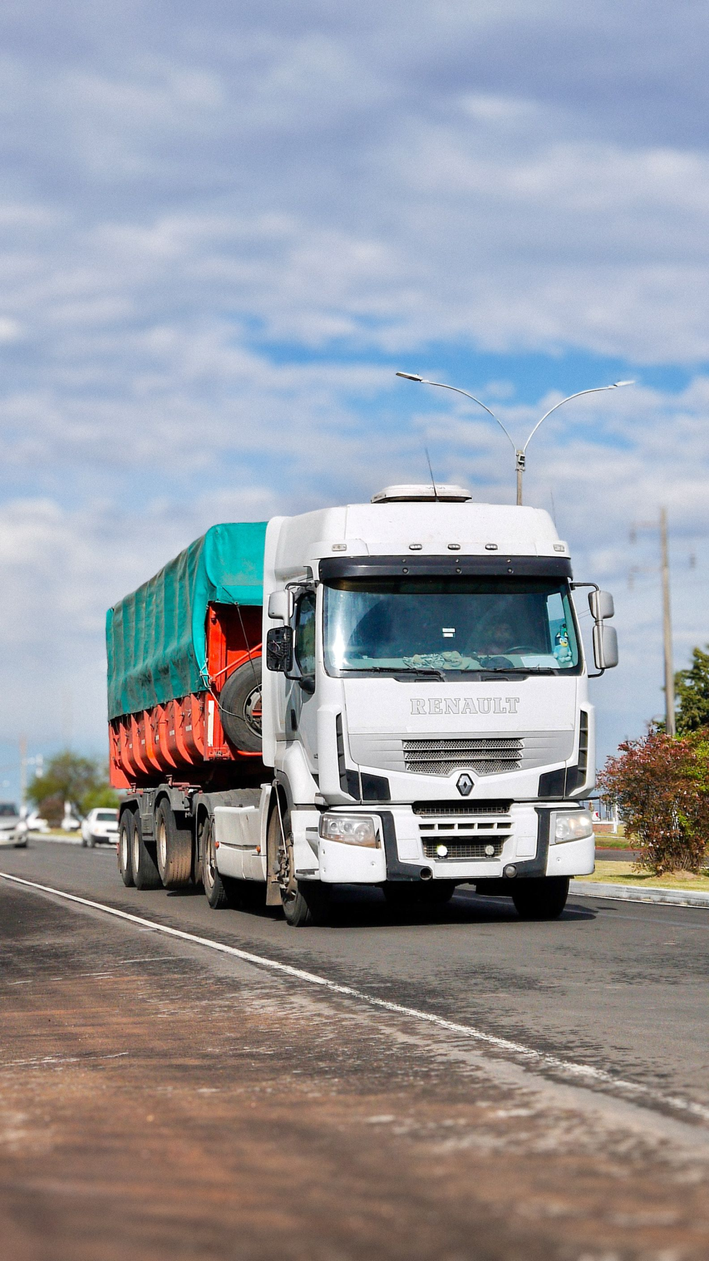 DSV reports road freight recovery after Schenker disruption
