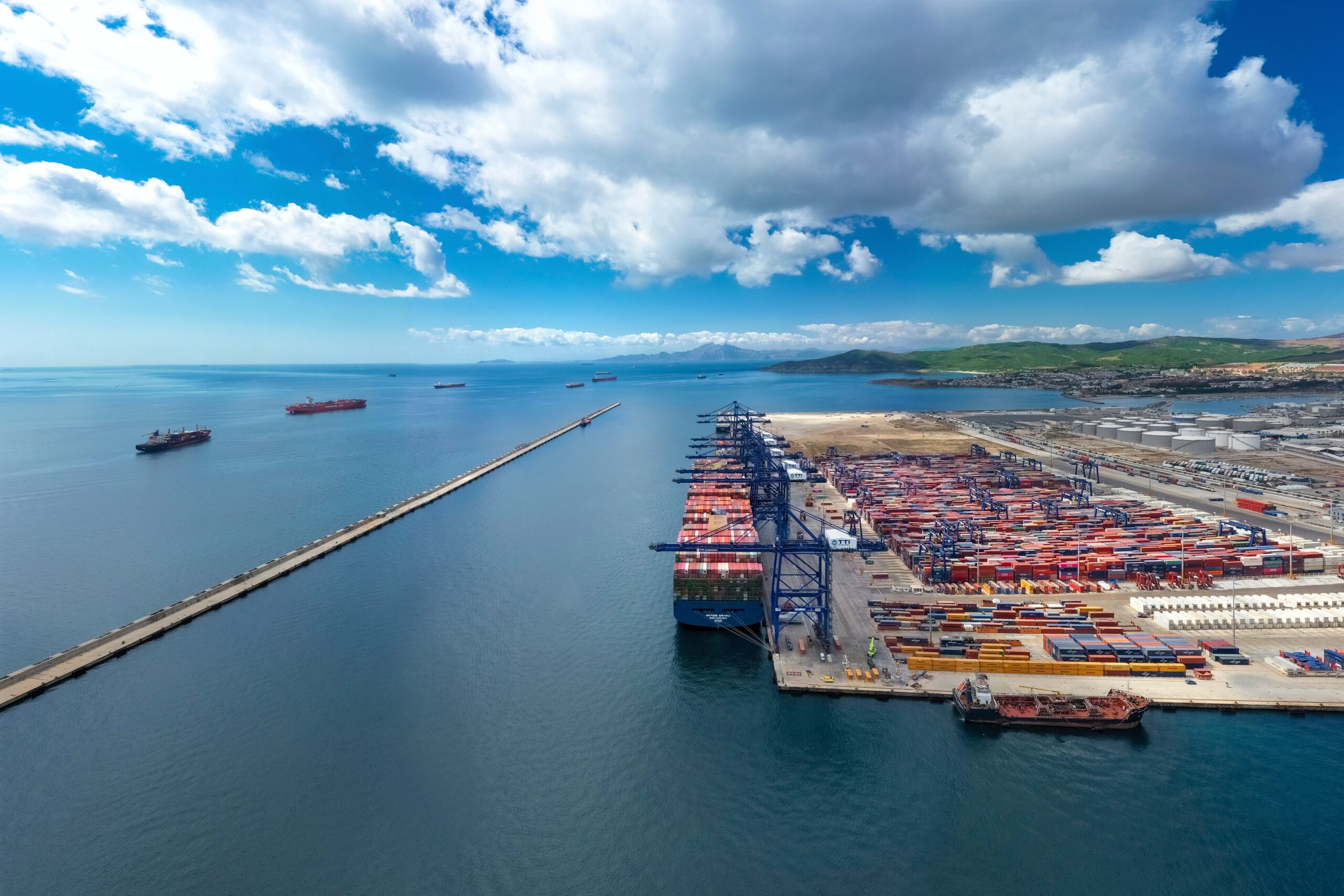 Kalmar secures TTI Algeciras crane maintenance contract