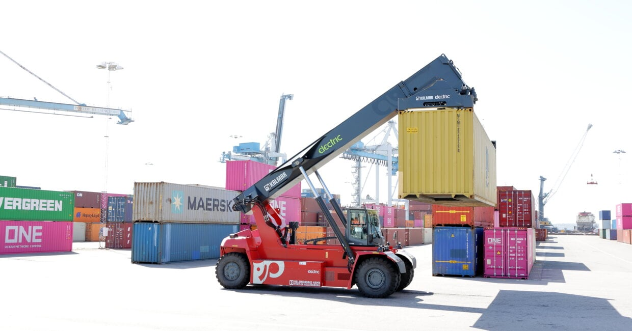 Helsingborg orders two electric Kalmar reachstackers Helsingborg orders two electric Kalmar reachstackers